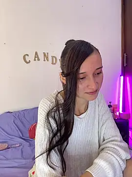 Snapshot of candy_deluxe chatting on 08/04/26, 01:31 candy deluxe online show from 08/04/26, 01:31