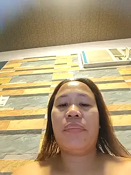 squirtshantal online show from 12/19/25, 01:40