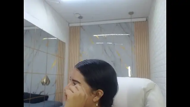 vanessa f online show from 04/16/26, 07:03