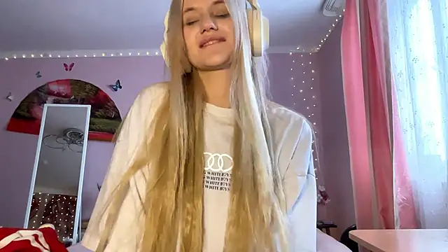 MelissaZaria online show from 02/15/26, 07:51