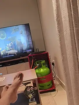 Dkny boy online show from 02/12/26, 09:10