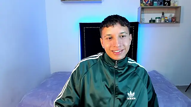 Snapshot of Jhony_rayder chatting on 02/14/26, 01:35 Jhony rayder online show from 02/14/26, 01:35