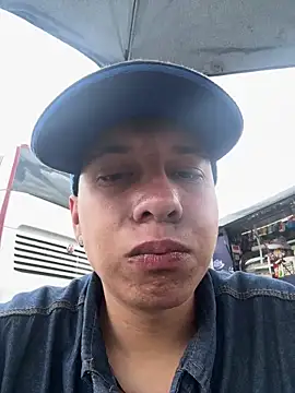 Snapshot of Jhony_rayder chatting on 02/14/26, 03:53 Jhony rayder online show from 02/14/26, 03:53