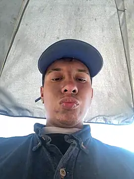 Snapshot of Jhony_rayder chatting on 02/28/26, 02:51 Jhony rayder online show from 02/28/26, 02:51