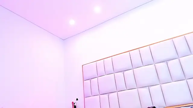 Violetta-foxx online show from 03/21/26, 08:01