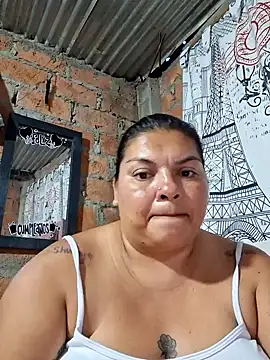 Snapshot of Juli_Powl chatting on 02/12/26, 11:11 Juli Powl online show from 02/12/26, 11:11