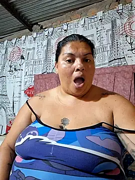 Juli Powl online show from 04/08/26, 01:49