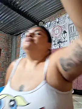 Juli Powl online show from 04/10/26, 01:33