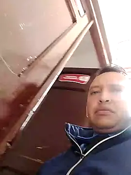 Hachi28 online show from 04/08/26, 05:35