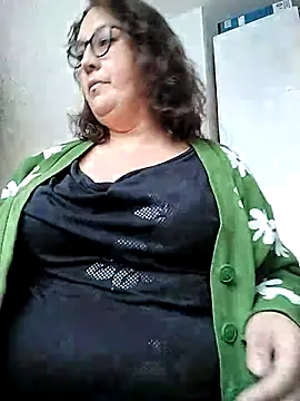 Snapshot of _Saraqueen chatting on 02/18/26, 03:52 Saraqueen online show from 02/18/26, 03:52