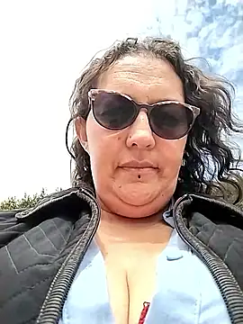 Snapshot of _Saraqueen chatting on 02/20/26, 03:23 Saraqueen online show from 02/20/26, 03:23