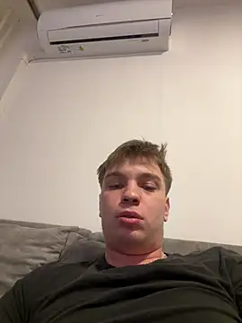 Snapshot of benab888 chatting on 02/16/26, 04:36 benab888 online show from 02/16/26, 04:36