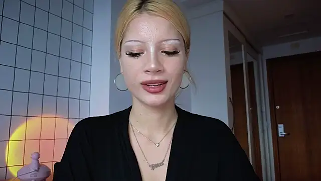 Snapshot of qualitybab chatting on 02/16/26, 08:05 qualitybab online show from 02/16/26, 08:05