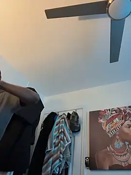 Snapshot of LP007 chatting on 02/24/26, 04:38 LP007 online show from 02/24/26, 04:38