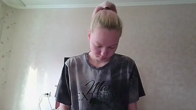 Snapshot of BabyyDolll_ chatting on 02/26/26, 10:42 BabyyDolll online show from 02/26/26, 10:42