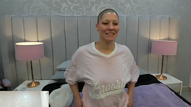 Snapshot of Raven1fox chatting on 02/28/26, 03:40 Raven1fox online show from 02/28/26, 03:40