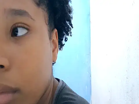 MadelynStamant online show from 03/25/26, 12:22