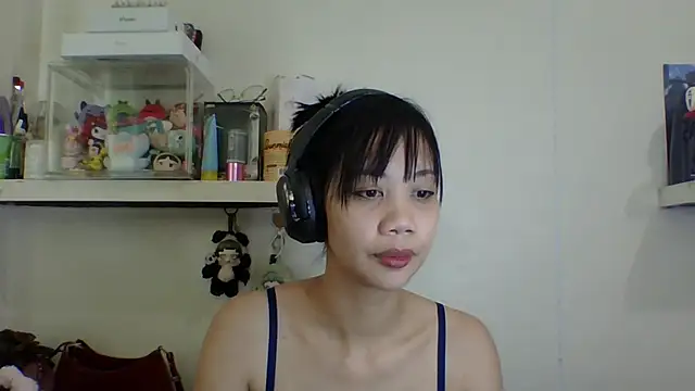 Snapshot of GloryKulikowski chatting on 02/16/26, 04:08 GloryKulikowski online show from 02/16/26, 04:08