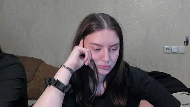 Snapshot of love_lina_muuur chatting on 02/27/26, 05:13 love lina muuur online show from 02/27/26, 05:13