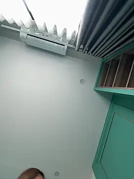 Alittleasaingirl online show from 04/21/26, 06:41