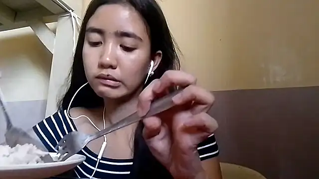 Snapshot of RessieAshcroft chatting on 02/26/26, 07:18 RessieAshcroft online show from 02/26/26, 07:18