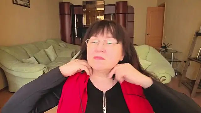 Snapshot of Tori_Twirl chatting on 02/24/26, 10:46 Tori Twirl online show from 02/24/26, 10:46