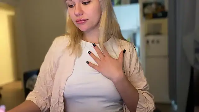 Leylia Lily online show from 03/09/26, 10:41