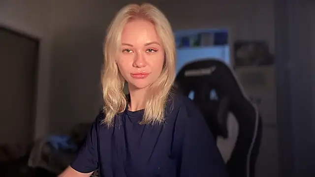 Leylia Lily online show from 03/10/26, 10:42