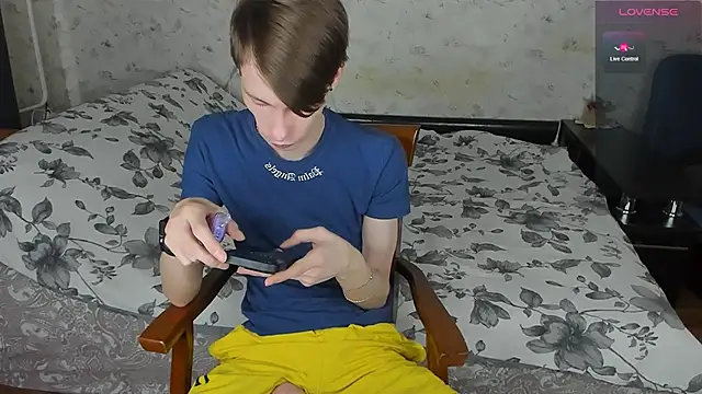 Snapshot of Erick_Wilson chatting on 05/02/26, 04:17 Erick Wilson online show from 05/02/26, 04:17