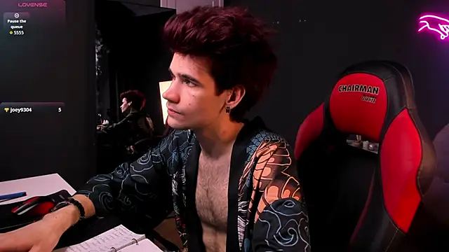 Snapshot of trevor_dreams chatting on 02/24/26, 12:25 trevor dreams online show from 02/24/26, 12:25