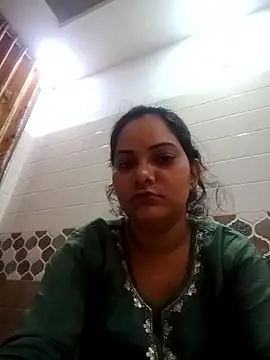 Snapshot of Anushka_Singh0 chatting on 02/13/26, 02:07 Anushka Singh0 online show from 02/13/26, 02:07