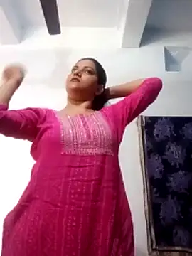 Snapshot of Anushka_Singh0 chatting on 03/01/26, 08:16 Anushka Singh0 online show from 03/01/26, 08:16