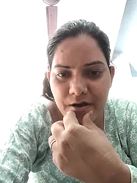 Anushka Singh0 online show from 06/06/26, 09:03