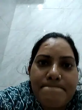 Snapshot of Anushka_Singh0 chatting on 07/01/26, 04:29 Anushka Singh0 online show from 07/01/26, 04:29