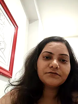 Snapshot of Anushka_Singh0 chatting on 07/07/26, 07:51 Anushka Singh0 online show from 07/07/26, 07:51