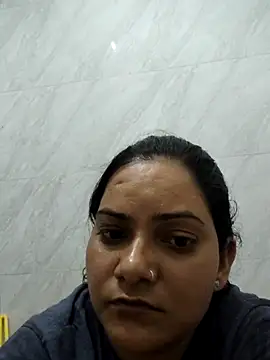 Snapshot of Anushka_Singh0 chatting on 07/16/26, 04:24 Anushka Singh0 online show from 07/16/26, 04:24