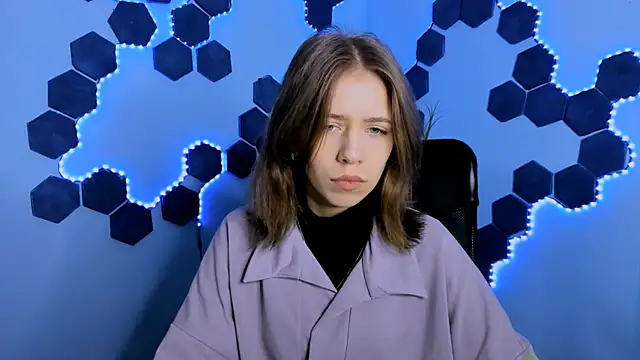 Snapshot of cleo_cool chatting on 02/18/26, 09:38 cleo cool online show from 02/18/26, 09:38