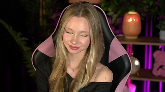 SweetDaisy me online show from 02/14/26, 09:39