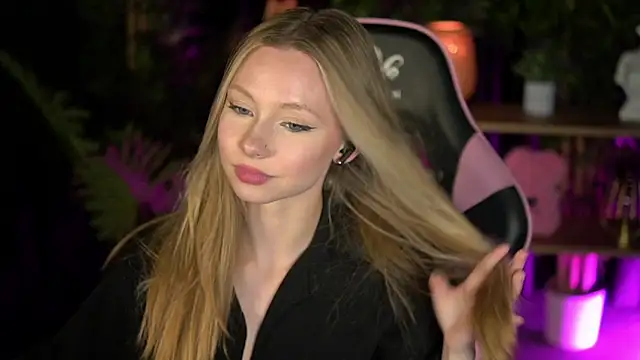 SweetDaisy me online show from 02/16/26, 03:41