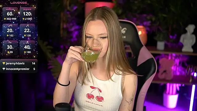 SweetDaisy me online show from 02/28/26, 08:04