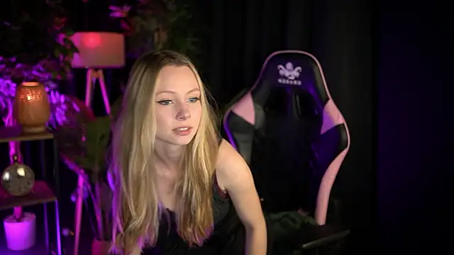 SweetDaisy me online show from 03/17/26, 04:10