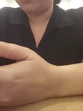 Snapshot of -Bibo- chatting on 02/20/26, 01:22 -Bibo- online show from 02/20/26, 01:22