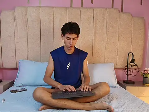 Snapshot of skinny_jean_ chatting on 02/26/26, 08:30 skinny jean online show from 02/26/26, 08:30