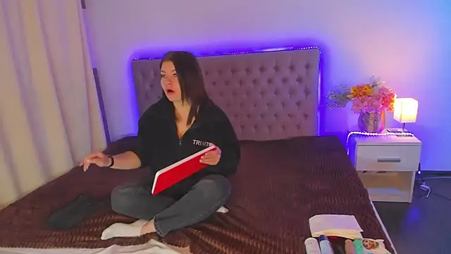 AmandaHoppe online show from 04/21/26, 04:41