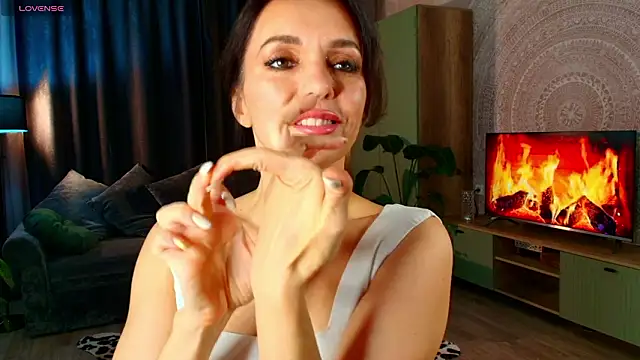 Shanita moon online show from 03/11/26, 05:41