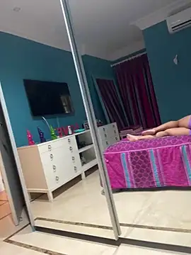 Snapshot of safadinhaputinha69 chatting on 02/18/26, 08:38 safadinhaputinha69 online show from 02/18/26, 08:38