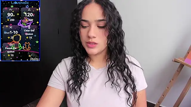 Snapshot of love_kriss chatting on 02/26/26, 05:23 love kriss online show from 02/26/26, 05:23