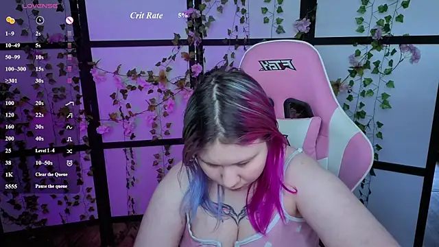 Snapshot of kitsune_little chatting on 06/28/26, 11:27 kitsune little online show from 06/28/26, 11:27