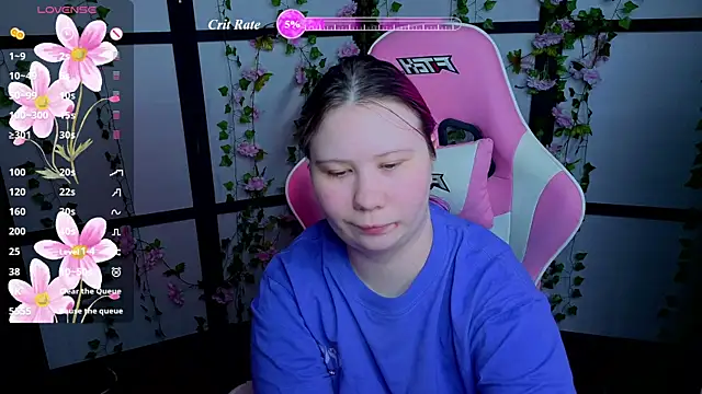 Snapshot of kitsune_little chatting on 07/30/26, 10:14 kitsune little online show from 07/30/26, 10:14
