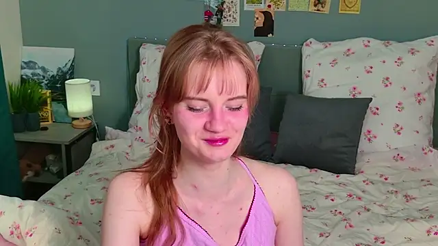 ElfieWhite online show from 06/08/26, 06:08